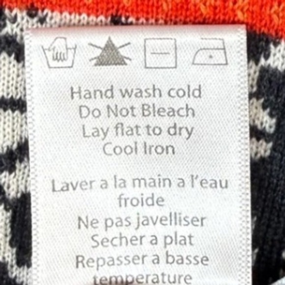 Icelandic Design 100% Merono Wool Sweater, Full Zip, Size Medium - Picture 9 of 9